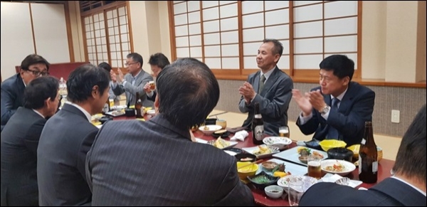 여기에서 2019대전 세계태권도대회 응원을 결의했다.
