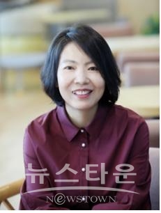 사회혁신보좌관에 윤난실(54세, 사진)