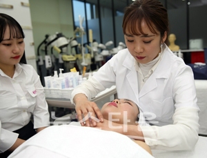 한국뷰티예술실용전문학교 미용과
