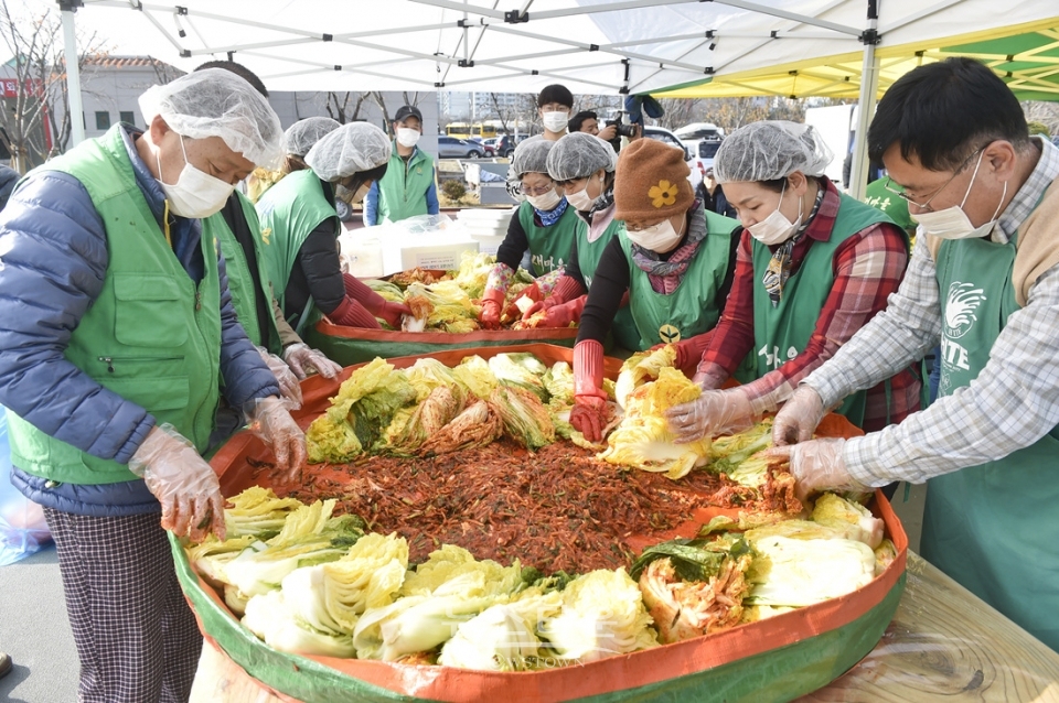 원주시 새마을협의회 김장담그기 행사