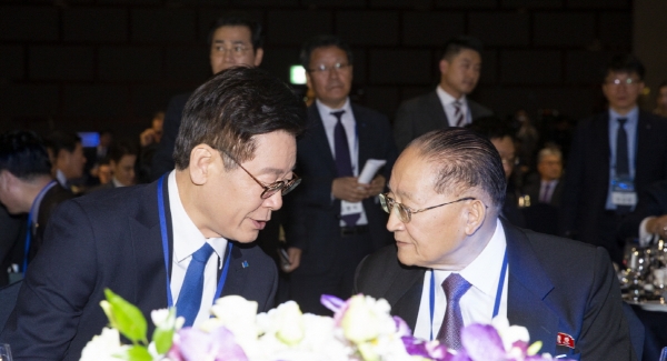 이재명 지사와 리종혁 아태평화위 부위원장 환담