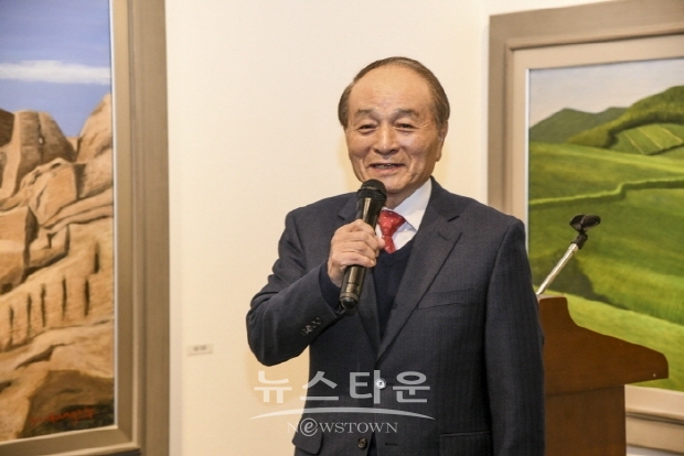 강석진 초대전 ‘두고온 별 우리의 산하’(김한정 기자)