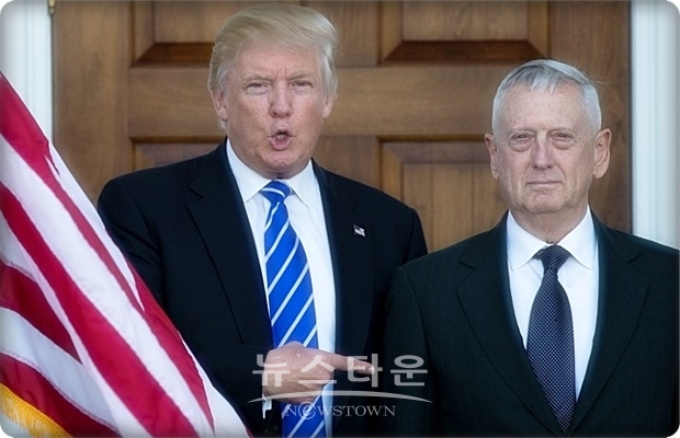 매티스 장관의 사임은 이미 예정된 것처럼 자주 언론에 보도된 적이 있다. 뉴욕타임스(NYT)는 “트럼프 대통령이 매티스 장관은 그 속마음이 민주당에 가 있어 그를 싫어한다”면서 올 11월 중간선거 이후에 교체 가능성이 있다고 보도하기도 했다.
