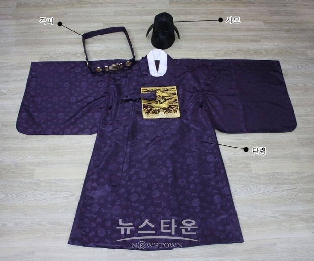 운봉 이규완 작가의 색채여행 11(김한정 기자)