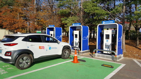 미세먼지 줄이는 전기차 충전