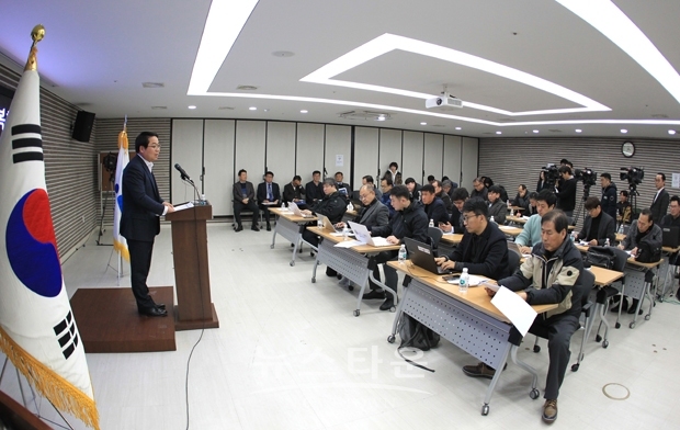 오세현 아산시장은 주요시정 목표를 ‘지역경제 활성화를 위한 기업하기 좋은 도시 만들기 위한 출발점으로 삼을 것’이라고 설명했다.