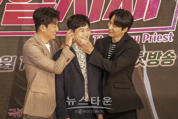 SBS 열혈사제 포토타임(김한정 기자)