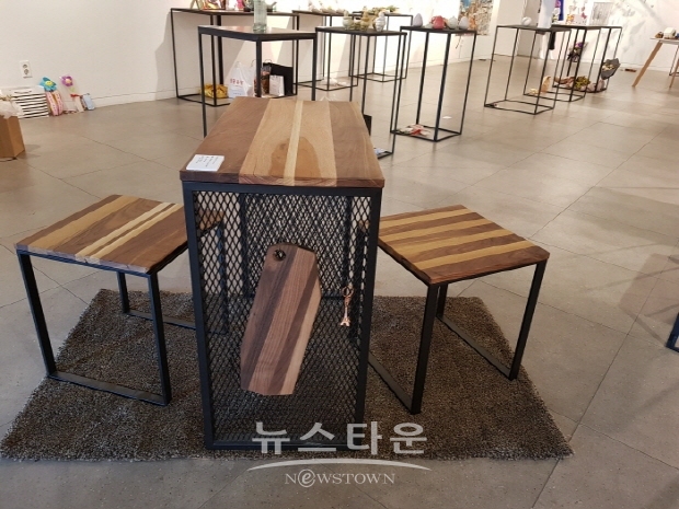 너울 '바다의 큰 물결'전(김한정 기자)