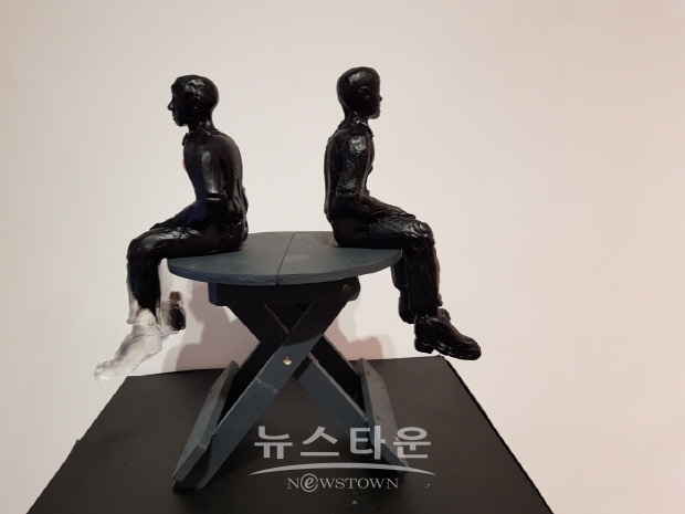 너울 '바다의 큰 물결'전(김한정 기자)
