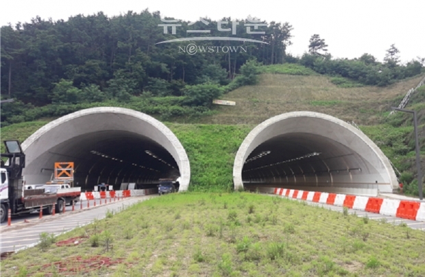 산척터널 전경
