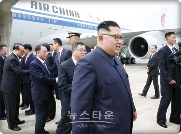 일부 전문가는 권력 분산이 가능한 베트남과는 달리 1인 왕조시대처럼 김정은에게 집중된 권력 체제에서는 베트남 모델 도입이 쉽지 않을 것이라는 견해도 있다.
