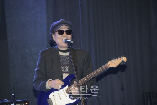 7080 그룹사운드 ‘블루진 고고’ 두 번째 이야기(김한정 기자)