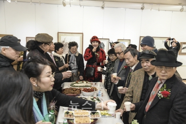 Academy 대상작가 梅園 金喜子 초대전(김한정 기자)