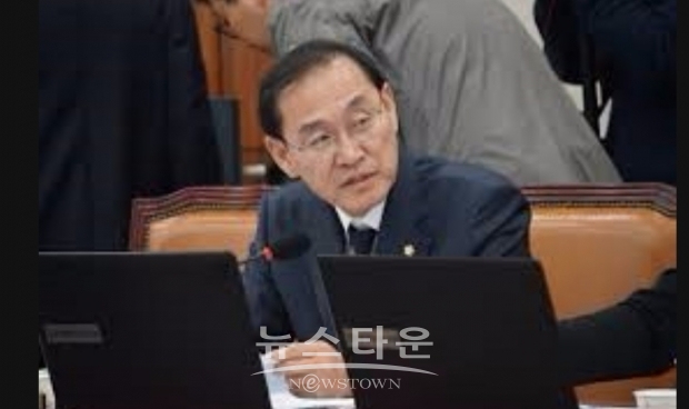 국회 산업통상자원중소벤처기업위원회 소속 자유한국당 정유섭 의원