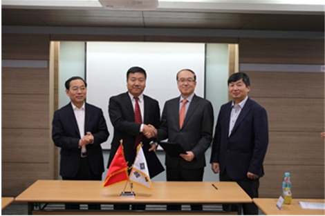 사진: 아미코젠 제공 (좌부터: 석광량 지닝시장, 맹범장 지닝시 하이테크 개발국 경제발전국 국장, 김영수 아미코젠 이사, 김병철 클리노믹스 대표이사)
