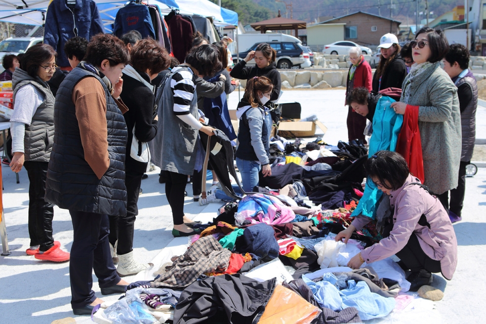 인제군 행복나눔 바자회