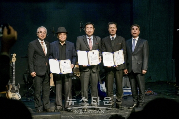 제52회 아트코리아방송 저널리즘 비평 및 토크쇼
