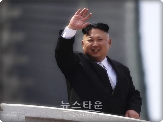 일부 북한 전문가들은 지난해 이후 김정은이 대외활동을 활발히 하고 있는 것에 맞춰 헌법을 개정해 대외대표권을 부여했을 가능성이 크다. 그렇다면 사실상 대통령과 같은 존재가 될 수 있다고 분석하고 있다.