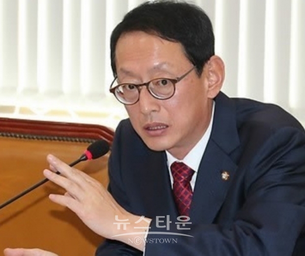 부산 북구․강서구(을) 국회 법제사법위원회 자유한국당 간사인 김도읍 국회의원