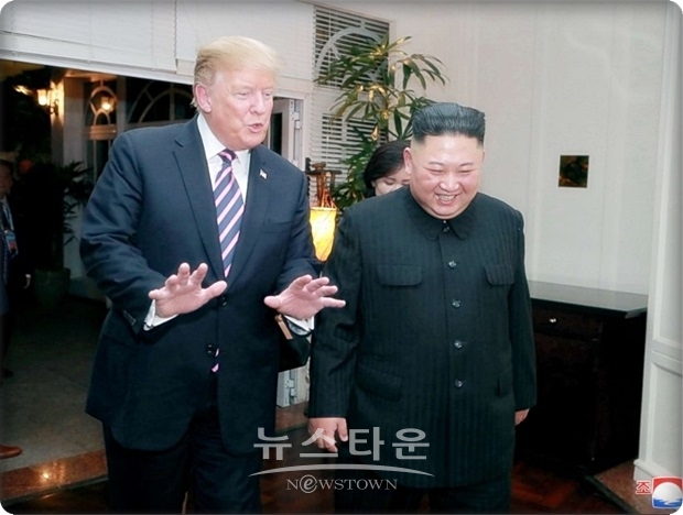 푸틴이 더 큰 게임을 추구하고 있지만, 그러한 제재 위반자들 중에서 가장 중요한 것은 러시아 자신이다. 한반도에서 또 다른 핵 대결이 러시아가 이 결의안을 협상할 수 있는 위치에 놓이게 하고, 이 협상을 통해서 스스로 약간의 제재를 완화시킬 수 있을 것인가? “위기를 해결하기 위해 위기를 조성하는 것은 교활한 독재자들이 위험을 싫어하는 민주주의로부터 양보를 얻어내는” 통상적인 방법이다.
