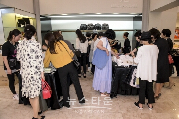 희망고 창립 10주년 기념 ‘남수단 톤즈’ 자립을 위한 '마음나누기 친구더하기' 바자회 열려(김한정 기자)