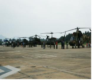 육군항공학교에 전시된 헬리곱터