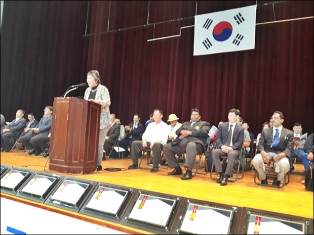 배선원대회장이 대회사를 하고 있다.