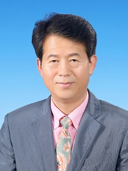 신임 채용식이사장