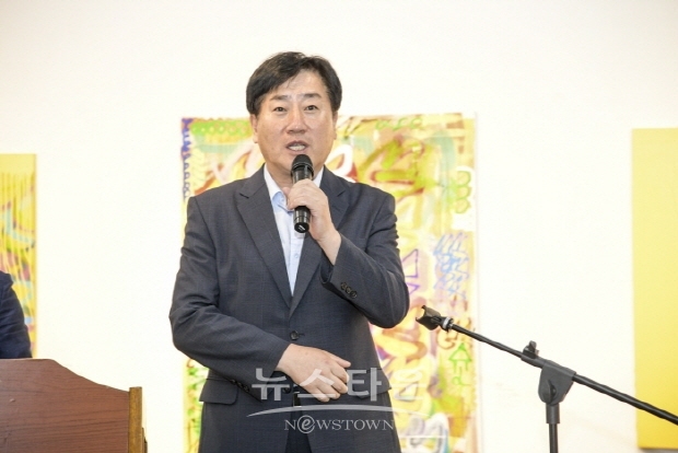 제4회 별모아 스타작가전(김한정 기자)