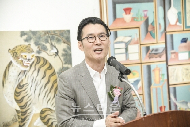 한국미술협회 이범헌 이사장이 축사를 하고 있다.(김한정 기자)