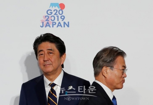 가츠야 주교는 한국인들 사이에서의 분노는 100년 전 일본이 간계와 강박으로 조선(한반도)을 침략한 수법과 오늘의 수법이 같기 때문이라고 지적하고, 위협과 증오 의식을 자국 정치의 동력으로 삼아서는 안 된다고 강조했다.
