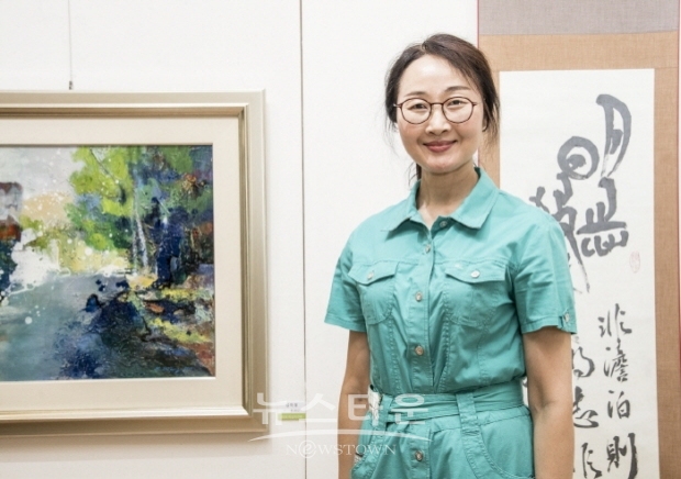 아카데미미술협회 제3회 여성작가회원전