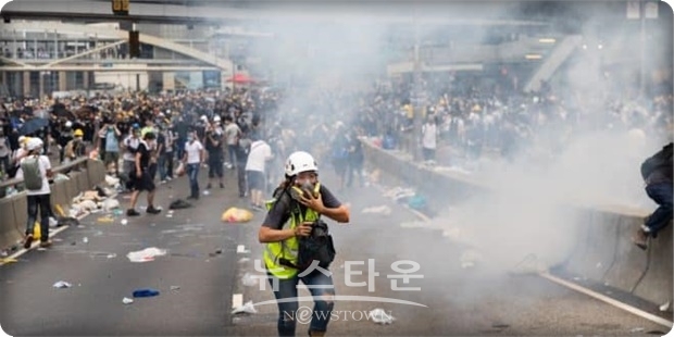 홍콩 인권 민주주의 법안은 홍콩의 자치권이 중국 정부와 공산당으로부터 공격받는 상황에서 민주주의와 인권에 대한 미국의 약속을 재확인하는 것