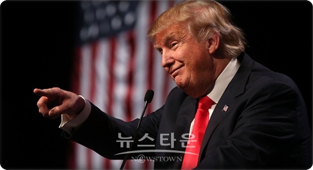트럼프 대통령은 이어 “어떤 일이 일어나는지에 따라 김정은 위원장 역시 미국을 방문하기를 원한다고 확신한다”며 “하지만 그 것 역시 준비돼 있지 않다고 생각한다”고 말하고, “아직 가야할 길이 남아 있다고 생각한다”고 덧붙였다.
