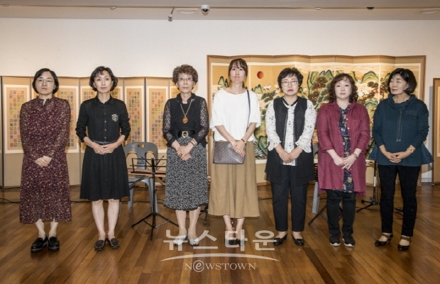 제6회 민연회, ‘민화 회원전’(김한정 기자)
