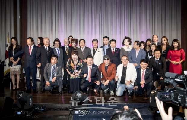제13회 세계한인의 날 기념 순국선열, 애국지사 후손 대상 시상식(김한정 기자)