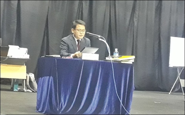 개표결과 발표 모습