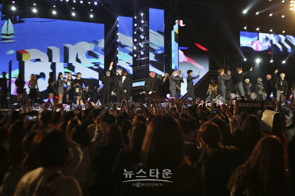 [사진1. BOF 2019 K-POP콘서트 공연] '사진=부산관광공사 제공' / 고득용기자 ⓒ뉴스타운