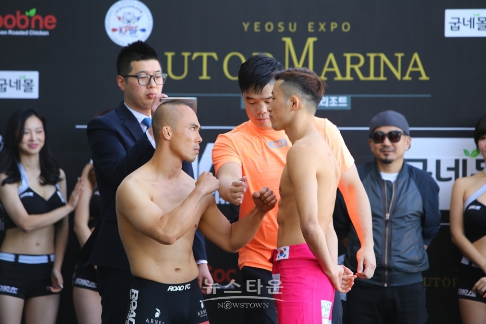 ROAD FC YOUNG GUNS 45 공식 계체량 및 인터뷰, '5경기 박찬수 VS 김의종' / 고득용기자 ⓒ뉴스타운