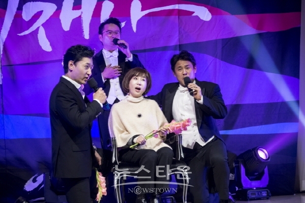 BICHENA 공연 ‘박수정 & The Heroes’ 강연 ‘이동규 교수 THINK 4.0’(김한정 기자)
