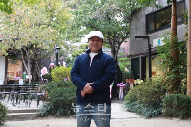 안호경 작가, 따뜻한 감성 자극하는 자연의 매력 “사랑의 세레나데 展” 개최(김한정 기자)
