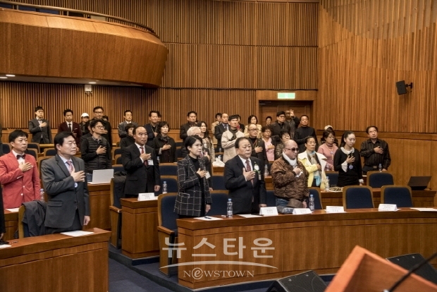 박복신 회장 대한민국을 빛낸 자랑스런 인물 봉사대상 수상(김한정 기자)