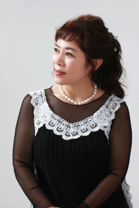 가수 이자연 : 사진제공 테이크노트