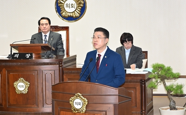 구정질문 하는 김연수 의원