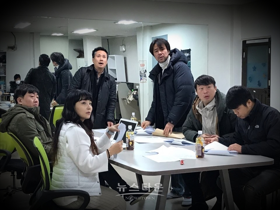 창단 30주년을 맞이한 극단 대학로극장의 올해 마지막 공연'부장들' / 고득용기자 ⓒ뉴스타운