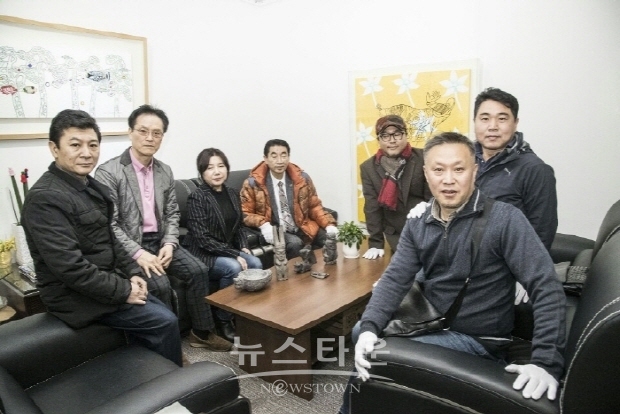 피카디리국제미술관, 흑피옥 문화유물전에 관한 기증식과 상호 협약식(김한정 기자)