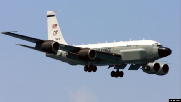 미 공군의 RC-135S '코브라볼' 정찰기.