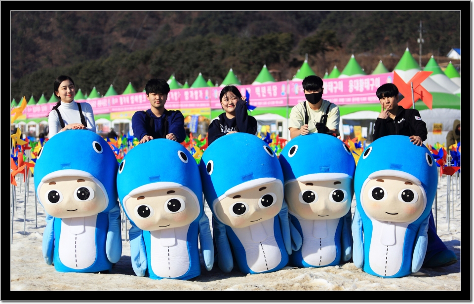 지난 빙어축제에서 인기를 누린 스노온