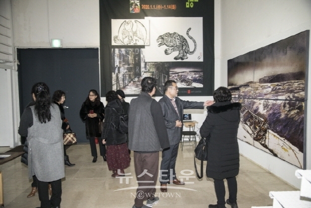 김현기, 김용호 展 '현기오빠, 푸른 별에서 놀다/어떤 추억-내 마음의 풍경' 오프닝 행사(김한정 기자)