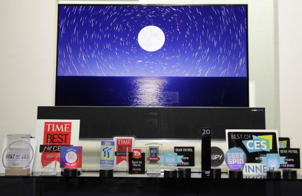 LG전자가 TV 부문에서 ‘CES 2020 최고상’을 비롯한 어워드를 대거 수상했다
